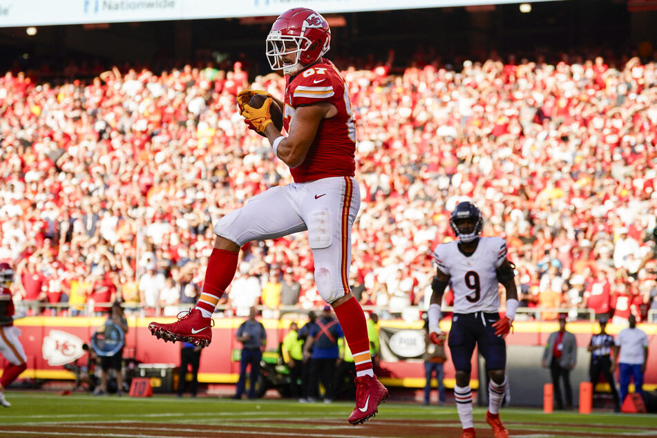Kansas City Chiefs tight end Travis Kelce catches a touchdown pass against the Chicago Bears during the second half at GEHA Field at Arrowhead Stadium.