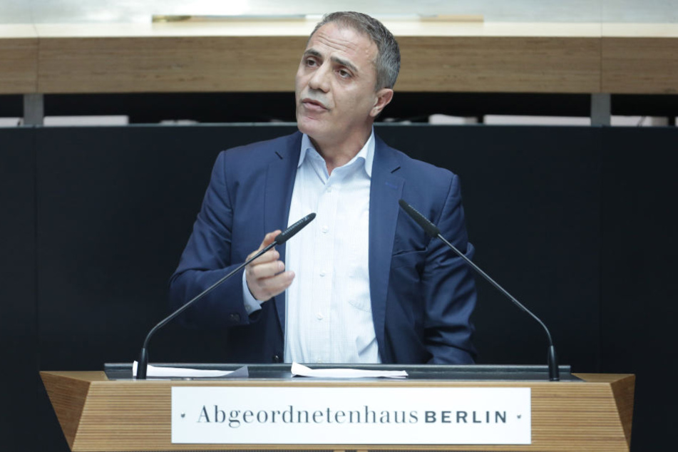 Der Linke-Abgeordnete Hakan Taş ist betrunken Auto gefahren.