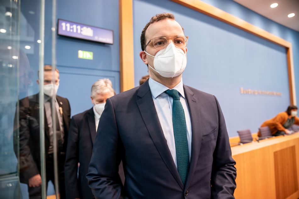 Kaum schlägt Gesundheitsminister Jens Spahn (40, CDU) eine Impf-Konferenz vor, schon soll sie am kommenden Montag stattfinden.