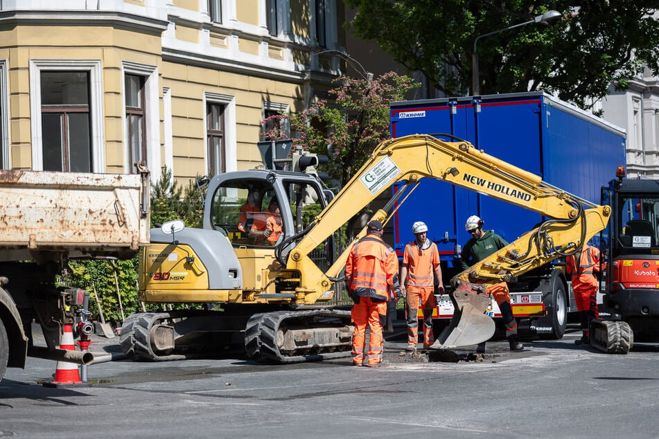 Um die Gaszufuhr zu unterbrechen, mussten an mehreren Stellen die Leitungen freigelegt werden.