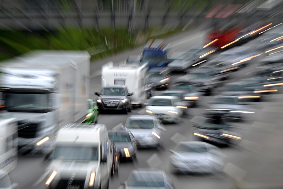 ADAC warnt: Hier gibt es an Pfingsten die längsten Staus!