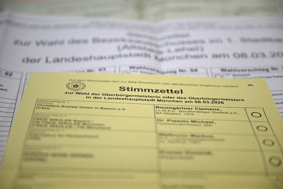 Kurz vor den Kommunalwahlen gerät der amtierende Rathaus-Boss in die Kritik. Ein politisches Manöver?