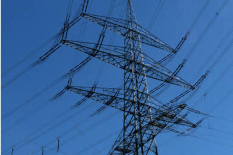 Strommasten sollen Lücken im Mobilfunknetz schließen helfen