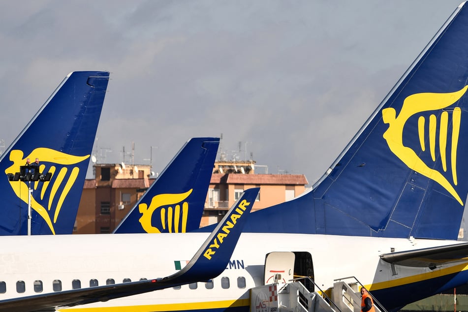 Ryanair selbst gab bislang keine weiteren Details zum Vorfall bekannt.