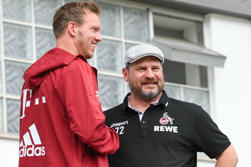 Bayerns Trainer Julian Nagelsmann (33) und Kölns Trainer Steffen Baumgart (49) unterhielten sich vor dem Spiel.