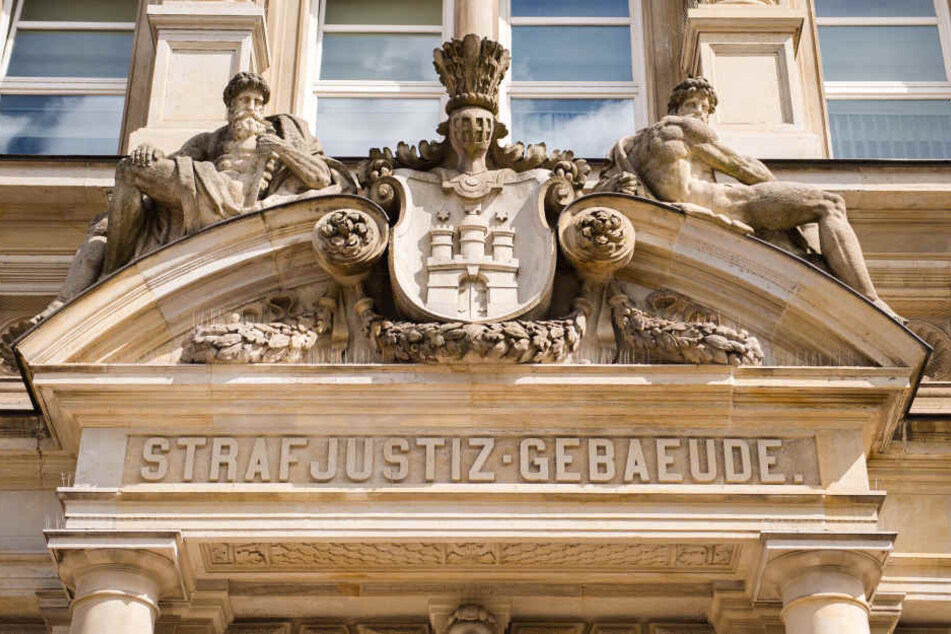Das Strafjustizgebäude in Hamburg: Hier wird der Prozess am Mittwoch beginnen.