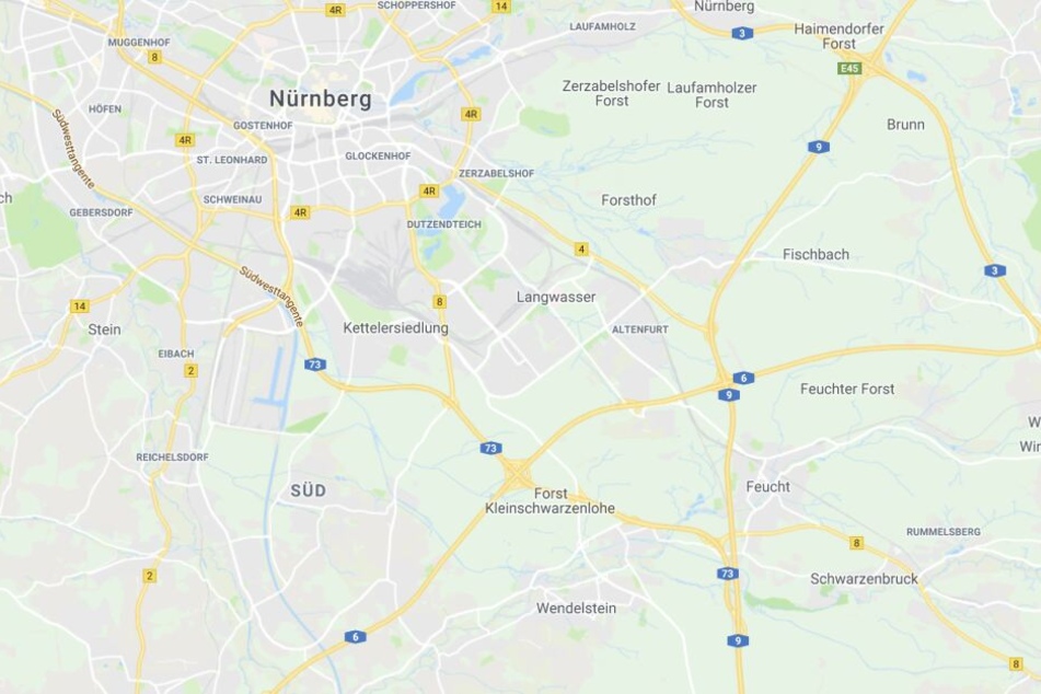 Ein Lkw-Fahrer wurde an der Rastanlage Feucht in der Nähe von Nürnberg von der Polizei kontrolliert.