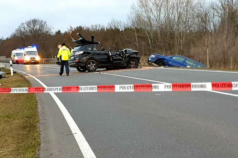 Mehrere Menschen wurden dabei schwer verletzt.