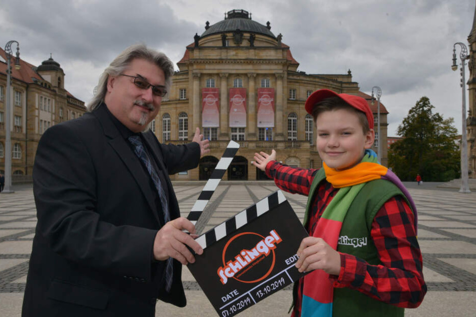 Festival-Leiter Michael Harbauer (50) machte das Filmfest in Chemnitz zum Erfolg. Schlingel Frederic (11) half bei der vergangenen Ausgabe als Maskottchen.