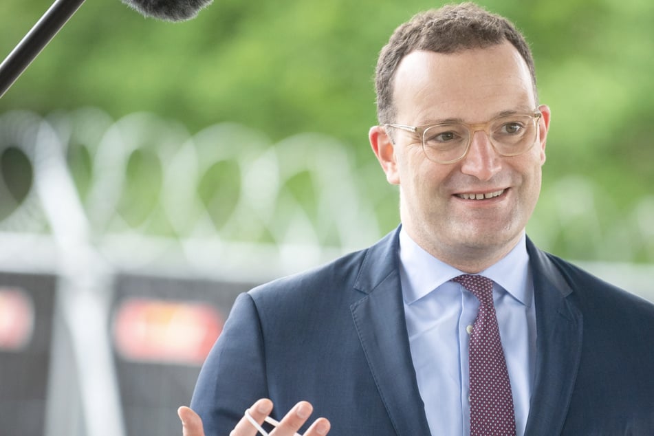 Jens Spahn (41, CDU), Bundesgesundheitsminister schlägt Ende der Impf-Priorisierung ab 7. Juni vor.