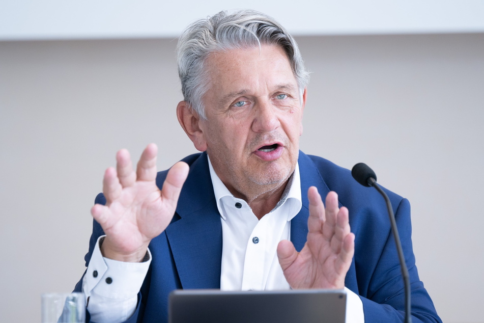Mit Blick auf die anstehenden Wahlen appelliert Uwe Nostitz (62) als Präsident des Sächsischen Handwerkstages an alle Beschäftigten des Handwerks von ihrem Wahlrecht Gebrauch zu machen und das demokratische Spektrum zu unterstützen.