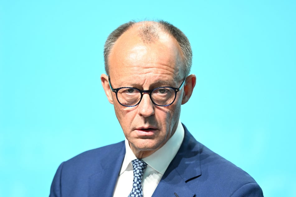Für die drastische Forderung der Jungen Liberalen musste Neu-Bundeskanzler Friedrich Merz (69, CDU) herhalten.