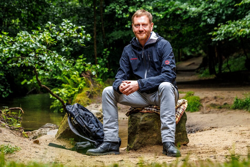 Für Samstag lädt MP Michael Kretschmer (50, CDU) auf der Demokratiemeile zum Kaffeetrinken ein.