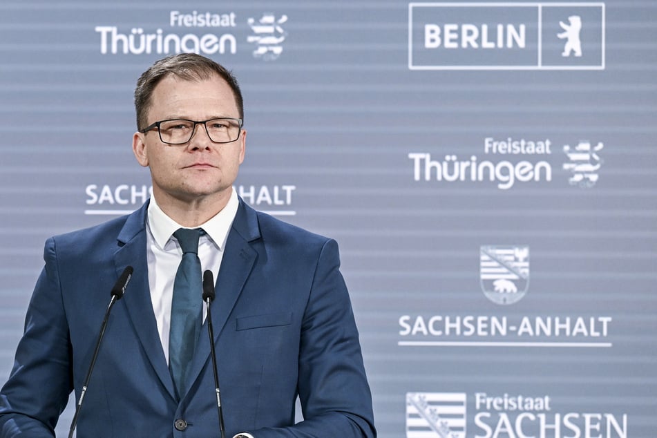Carsten Schneider (49, SPD).