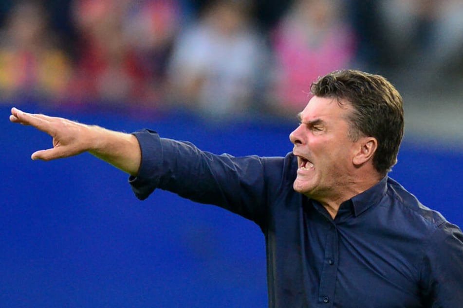 HSV-Trainer Dieter Hecking warnt vor Aue.