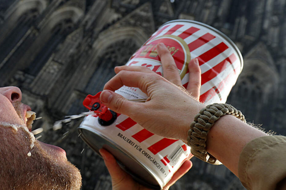 Champagner aus dem Glas, oder doch lieber Kölsch aus der Dose?
