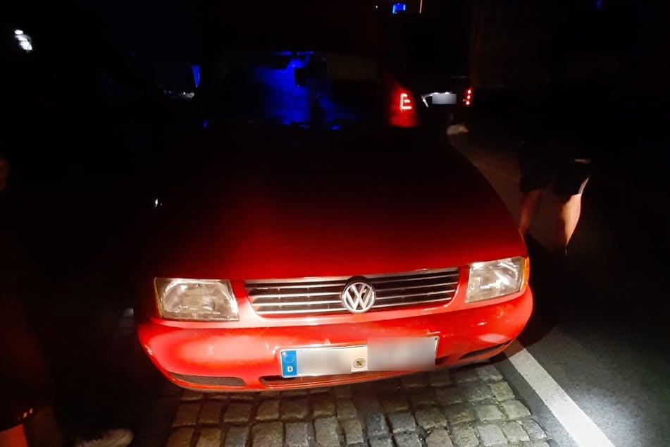 Beamte entdeckten diesen VW Caddy ohne Zulassung und ohne Versicherung in Leuba.