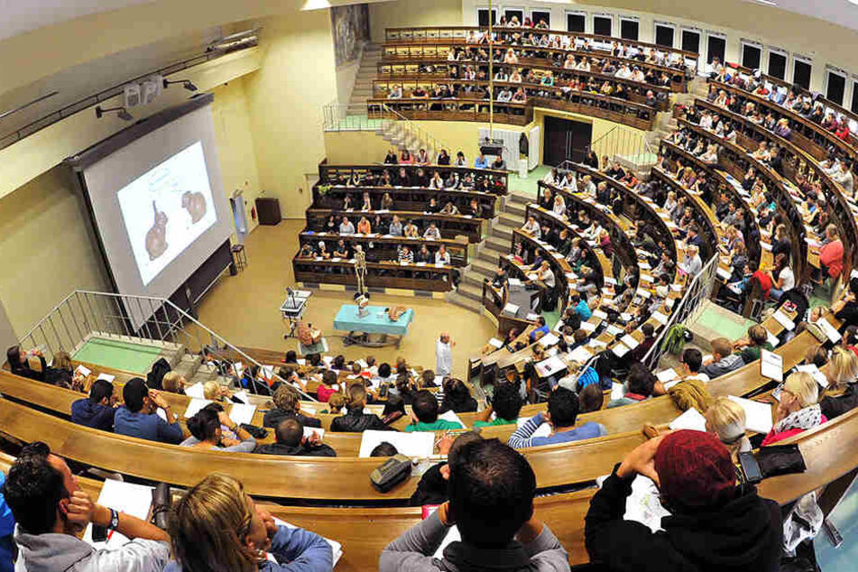 Hörsaal der Uni Leipzig: An Deutschlands Hochschulen gibt es kaum ostdeutsches Führungspersonal.