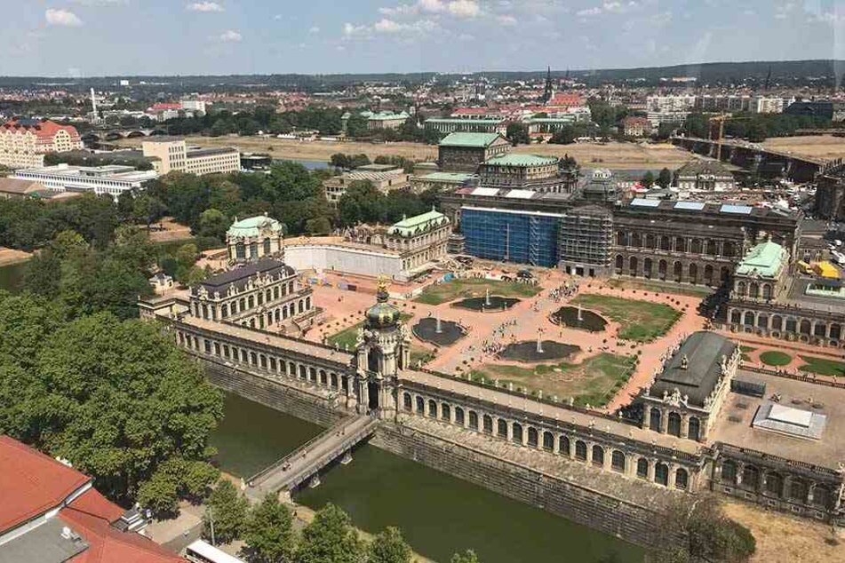 Der Blick auf den Zwinger.