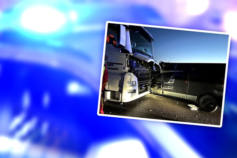 Betrunkener Lkw-Fahrer kracht in Gegenverkehr: Zwei Menschen eingeklemmt und schwer verletzt