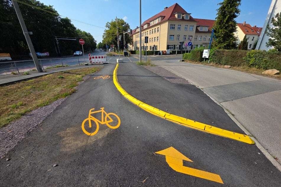 Noch ein Provisorium: die Fußgänger- und Radfahrerführung im Bereich der Kreuzung Dobritzer Straße/Winterbergstraße.