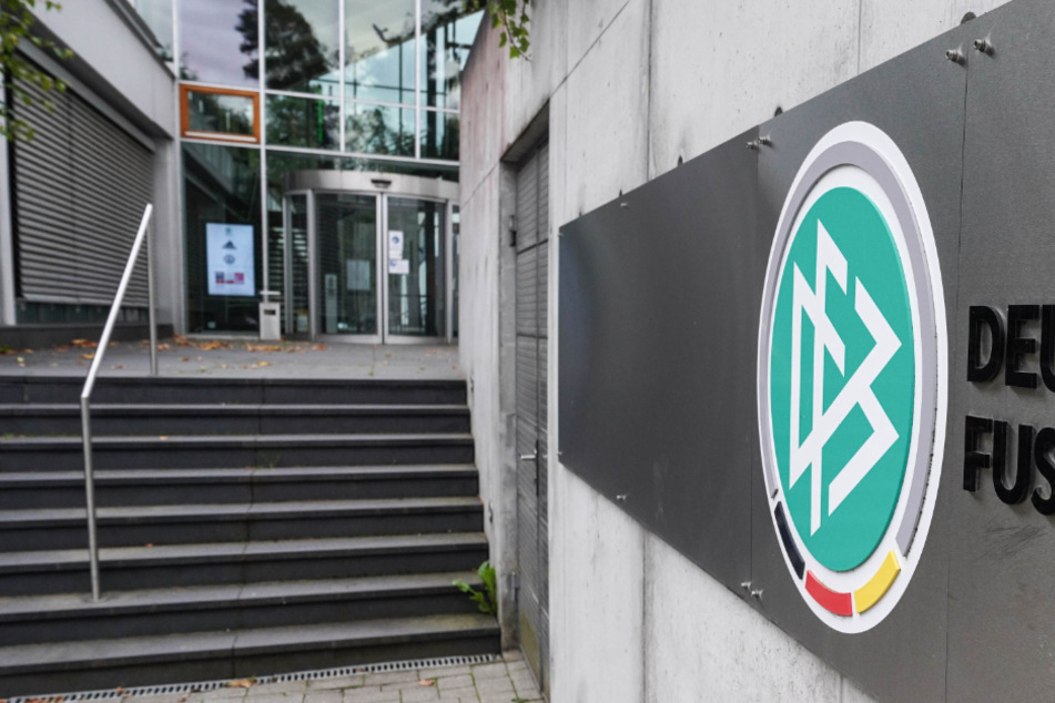 Verdacht der Untreue: Hausdurchsuchung beim Deutschen Fußball-Bund!
