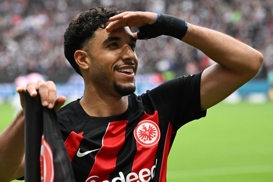 Bei der Frankfurter Eintracht fühlt sich Omar Marmoush zwar pudelwohl, hegt aber insgeheim England-Pläne.