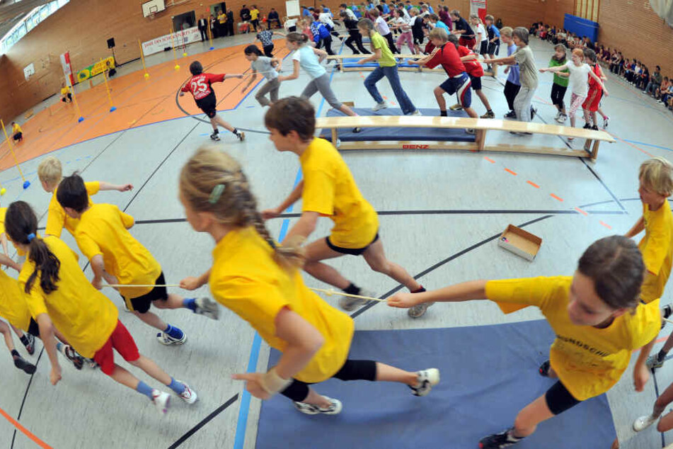 Hunderte Kinder traten an, dazwischen fielen die Shirts nicht auf. (Symbolbild)