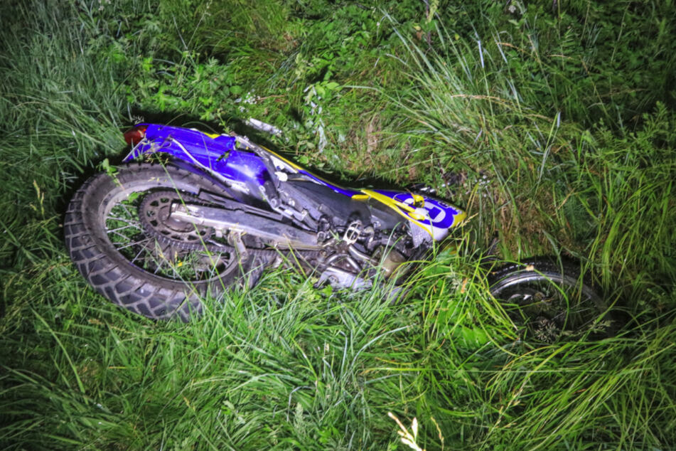 Ein 50 Jahre alter Motorradfahrer wurde schwer verletzt.