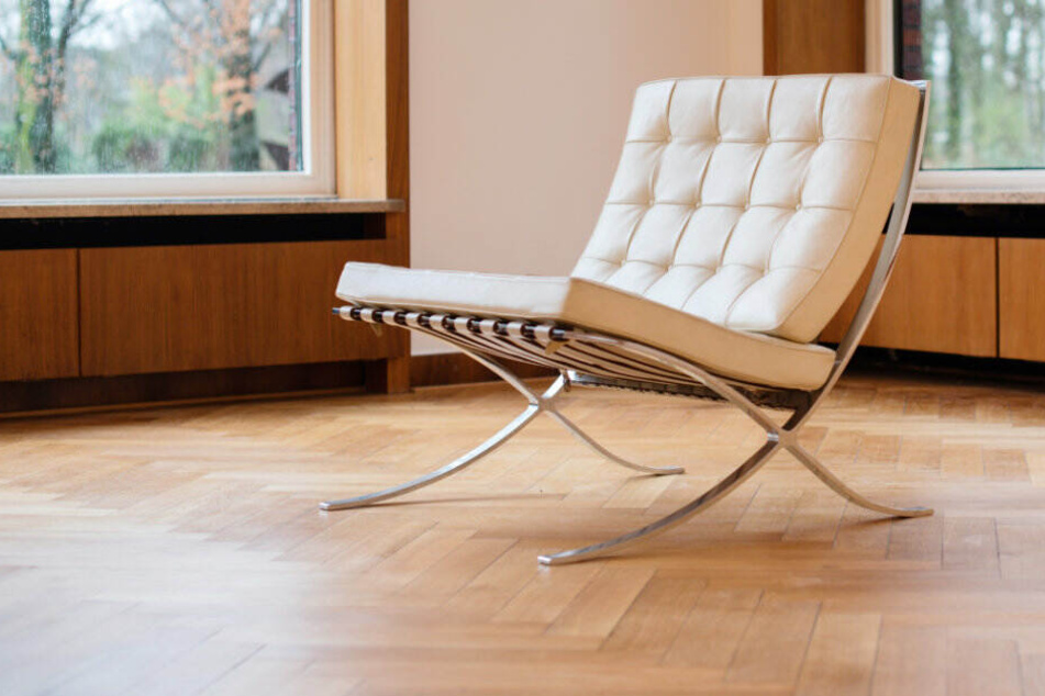 Ein Sessel von Mies van der Rohe in einer Bauhaus-Villa in Krefeld.
