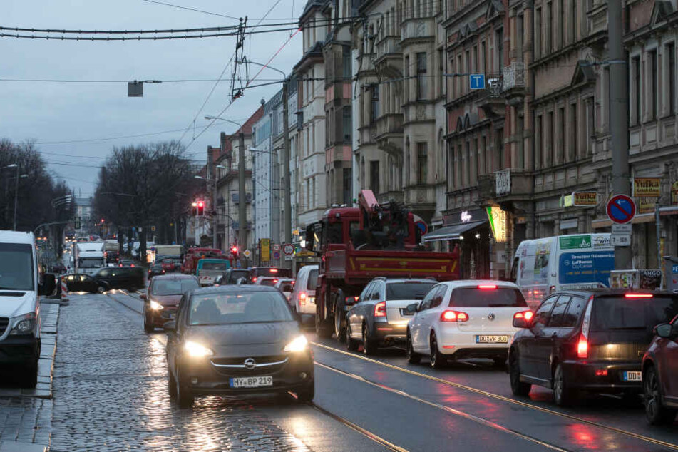 Belastend für Anwohner: Die Königsbrücker Straße in der Neustadt ist eine der lautesten Straßen Dresdens.