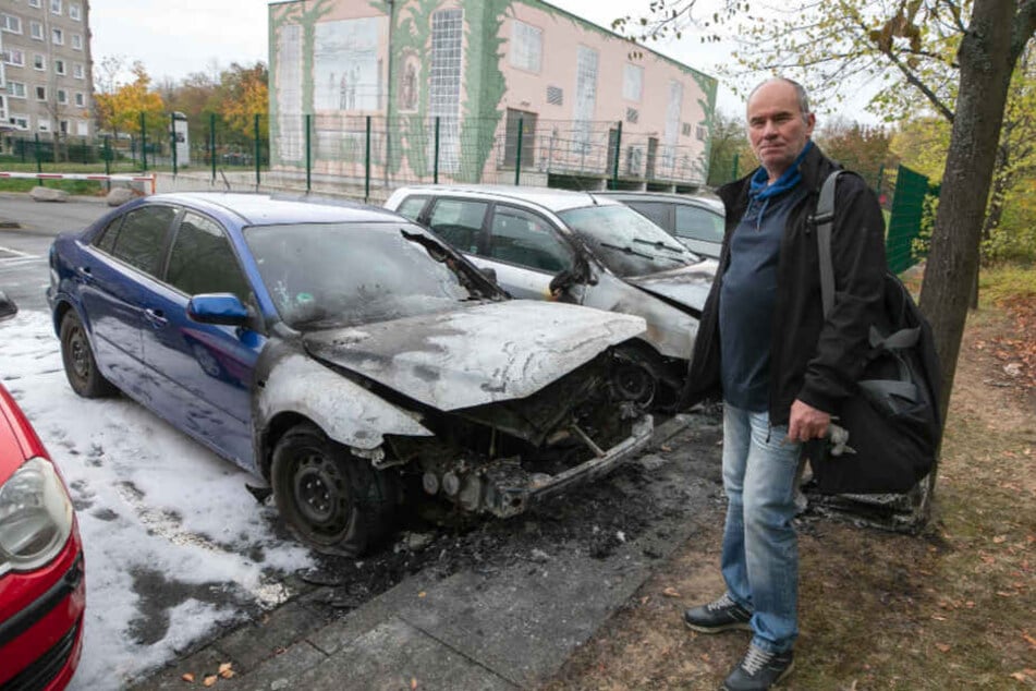 Auch der Gorbitzer Matthias Buchs (61) sorgt sich wegen der Autozündelei.