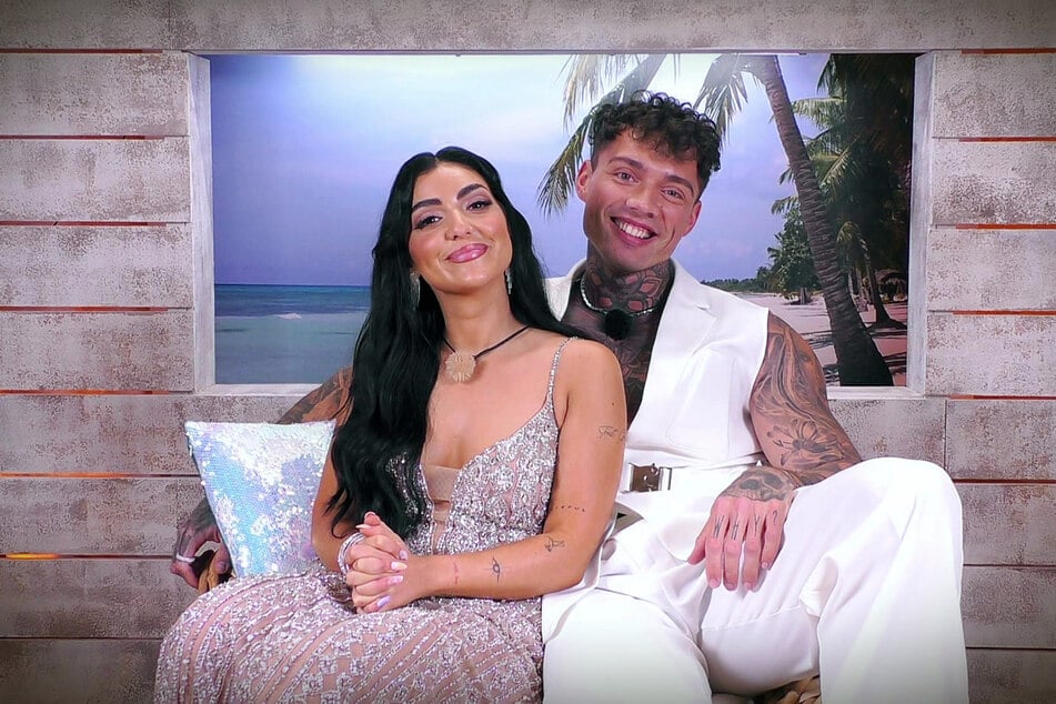 Eigentlich sind Jenni (26) und Josua (29) ein Couple. Die Zeichen stehen aber schnell auf Sturm.