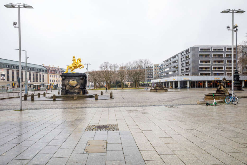 Ein alternativer Standort wäre der Neustädter Markt, neben dem Goldenen Reiter.