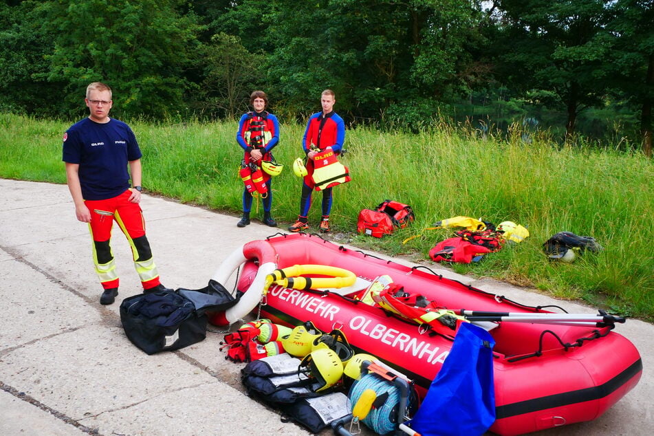 Erste-Hilfe-Set, Rettungswesten, Schlauchboot: Philipp zeigt das Equipment der DLRG-Retter für See und Küste.