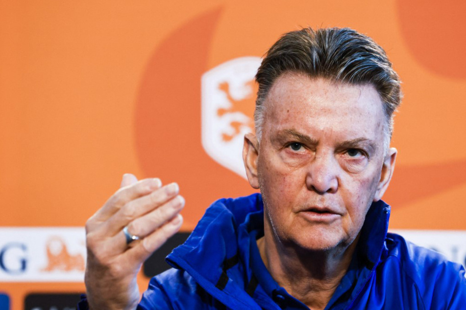 Louis van Gaal (70) will bei der WM 2022 trotz seiner Krebserkrankung an der Seitenlinie der niederländischen Nationalelf stehen.