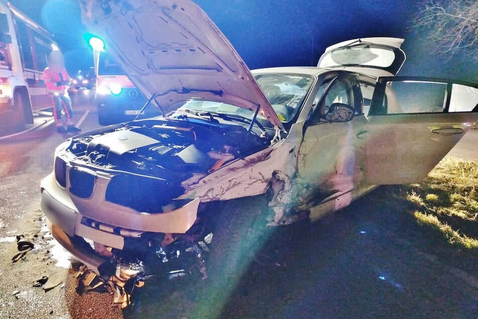 Völlig zerstört wurde eines der Fahrzeuge nach dem Crash im Kreis Ludwigsburg.