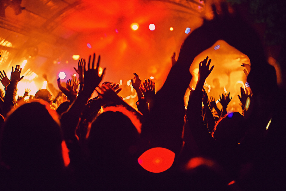 Bei der "Queer Music Night" feiert ihr mit queeren Musik-Fans zusammen die LQBTQ+-Community. (Symbolbild)