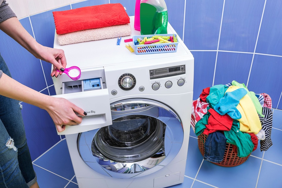 Die richtige Dosierung des Waschmittels ist maßgeblich an der Langlebigkeit der Waschmaschine beteiligt.