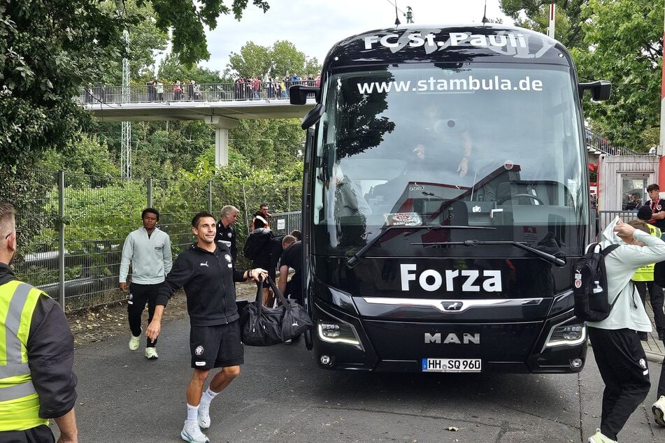 Pauli-Trainer Marcel Rapp freut sich auf seinen ersten besuch als Trainer im LEAG Energie Stadion.