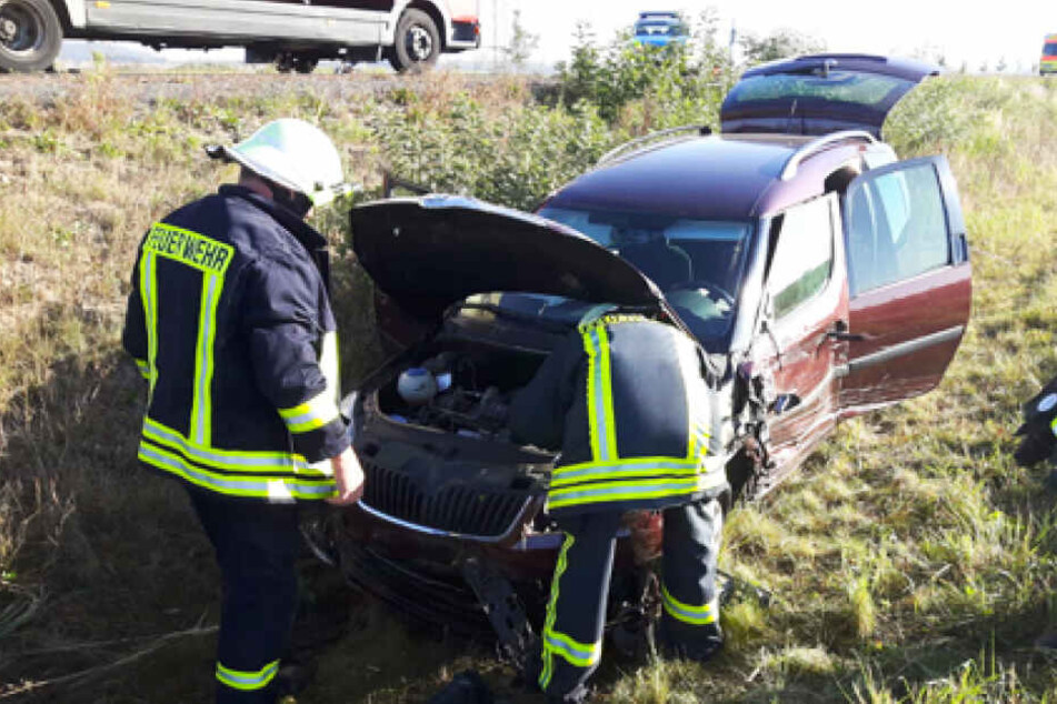 Die Insassen der Autos wurden verletzt und mussten in Krankenhäuser gebracht werden.