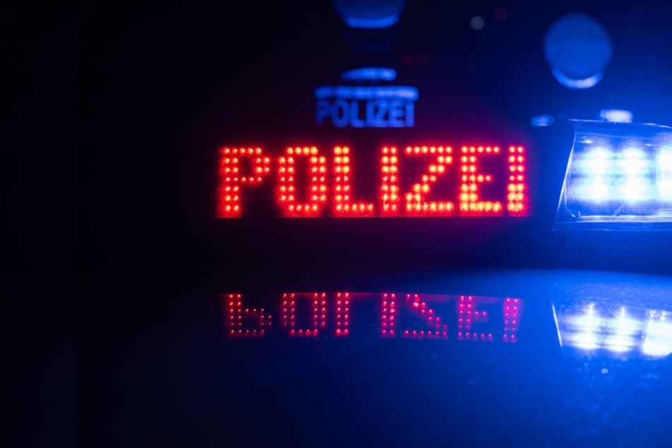 Unfall A9: Tödlicher Unfall auf A9: Mann schläft am Steuer ein, Autobahn Richtung München gesperrt