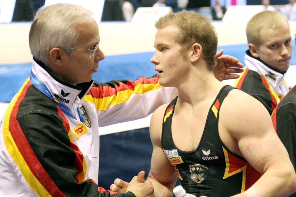 Trainer Andreas Hirsch und Fabian Hambüchen bei der Turn-WM 2011.
