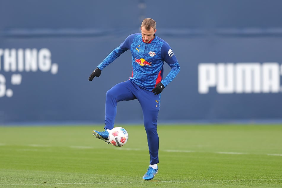 Lukas Klostermann (29) kommt bei RB Leipzig kaum noch zum Einsatz. Allerdings hat der Verteidiger noch einen Vertrag bis 2028.