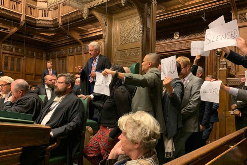 Tumultartige Szenen bei Parlamentsschließung in London