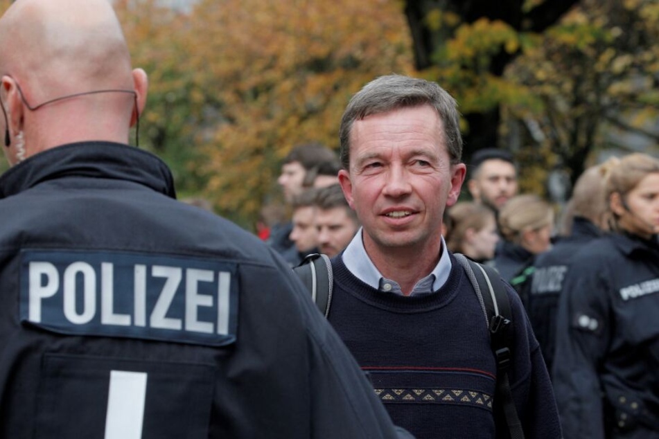 AfD-Gründer Lucke: Uni und Verbände nach Krawall-Vorlesung in großer Sorge