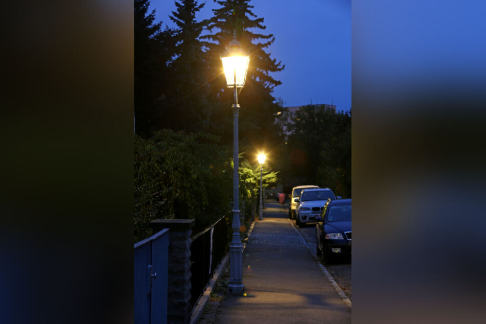 Die junge Dresdnerin wurde nachts vor ihrer Haustür unsittlich berührt. (Symbolbild)