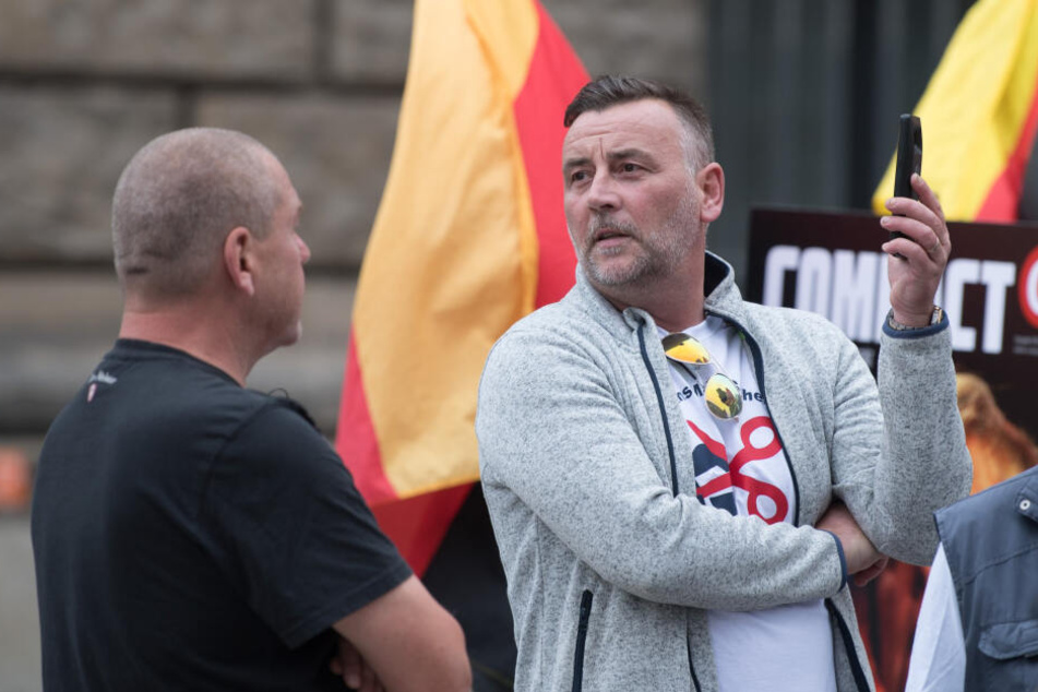 Lutz Bachmann (re.) bei einer PEGIDA-Demo.
