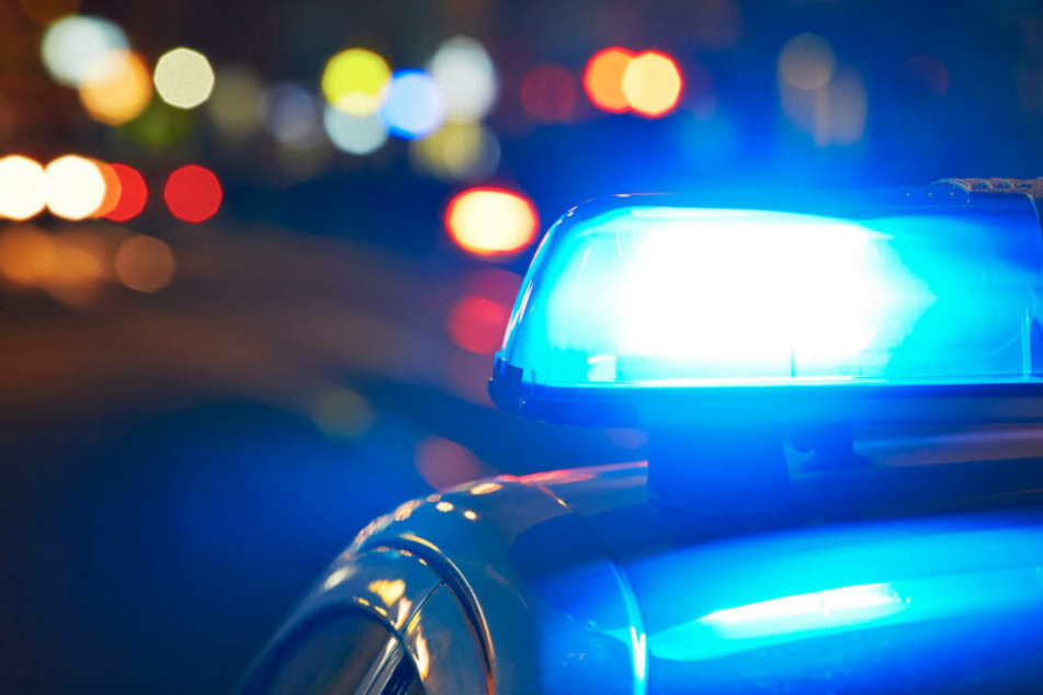 Nach der Verfolgungsjagd durch Darmstadt und über die A5 konnte die Polizei den 30-Jährigen Mainzer in Schneppenhausen stoppen (Symbolbild).