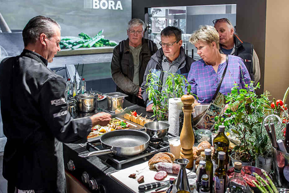 Jeden letzten Samstag im Monat wird die innovative BORA-Technologie live im Küchenzentrum präsentiert. 